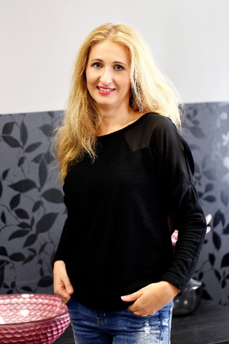 martina schirlova